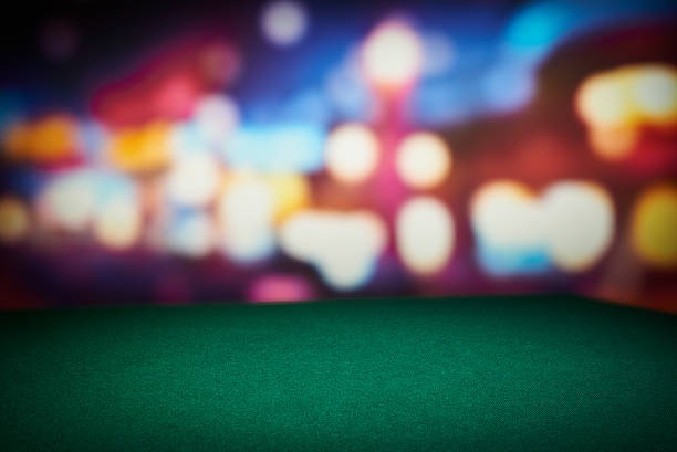 starjudi app interface showing sportsbook and live-dealer menu