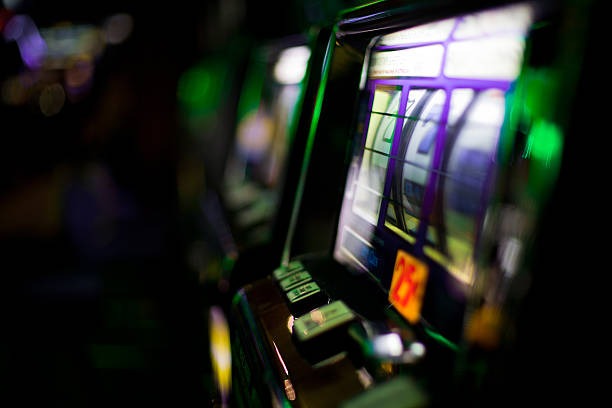 starjudi live blackjack table betting interface with card values and dealer actions
